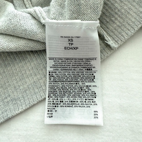 Banana Republic Grey Lightweight Knit Zip Up Hoodie Sweater - Picture 4 of 6